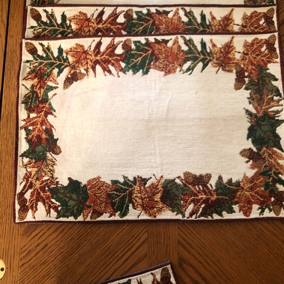 Leaves Tapestry Placemats - Picture 4 of 5